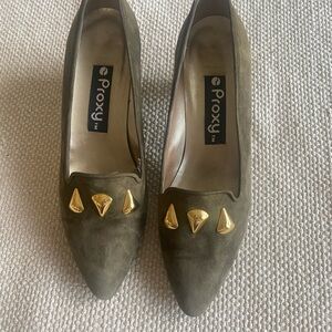 Proxy Olive Green Suede Pumps Embellished Gold Nuggets, Made in Spain, Size 9.5
